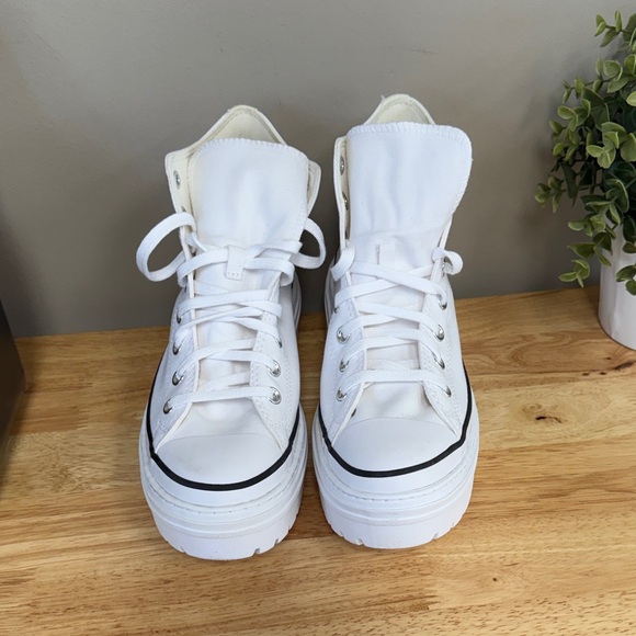 Converse Women's White Platform Sneakers size 10 new no box - Picture 4 of 6